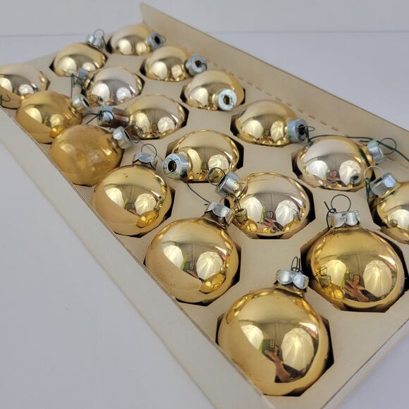 18 Gold Glass Vintage Christmas Ornaments by Rauch K-Mart - Picture 10 of 11